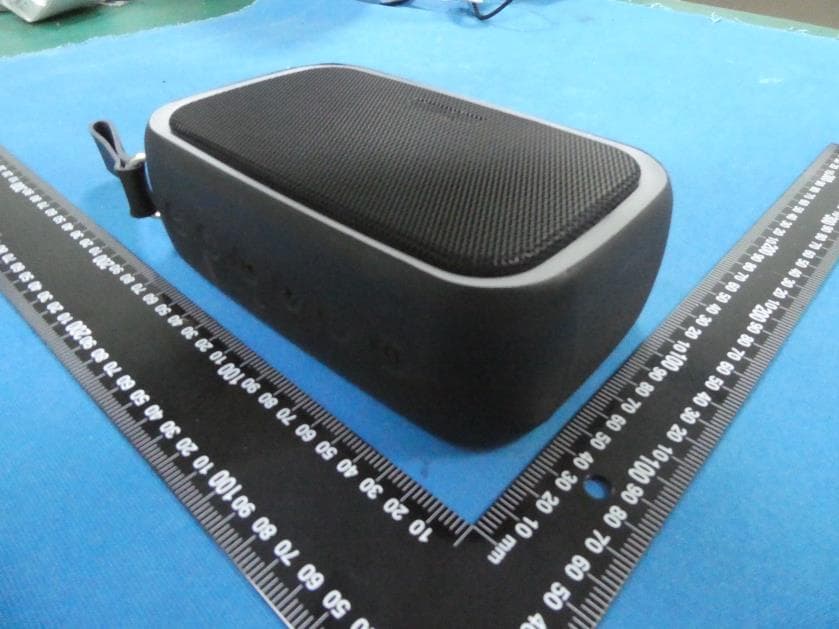 Wireless Bluetooth Speaker - FCC ID 2AX23SMPLSP3 - Hit Technologies Inc. (2)
