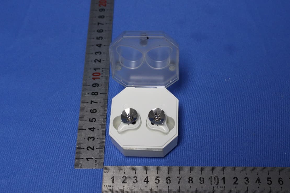PB01X - FCC ID 2AX2J-PB01X - Planet Beyond LLC (2)