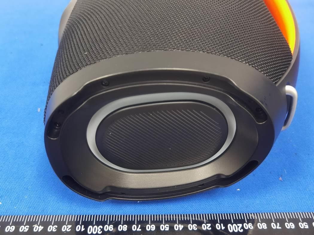 Portable Wireless Speaker - FCC ID 2AX4YBP05 - Shenzhen DOOGEE Hengtong Technology CO.,LTD (4)