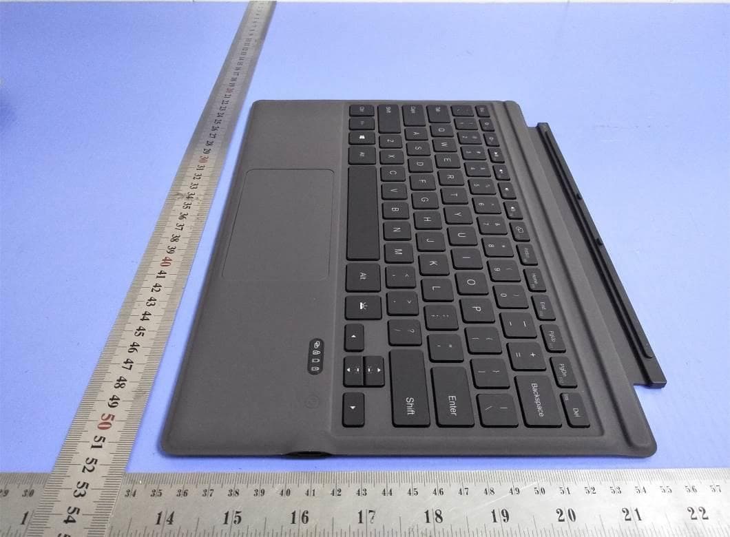 Uogic keyboard - FCC ID 2AX5D-UK01 - Shenzhen Uogic Tech co., Ltd. (4)
