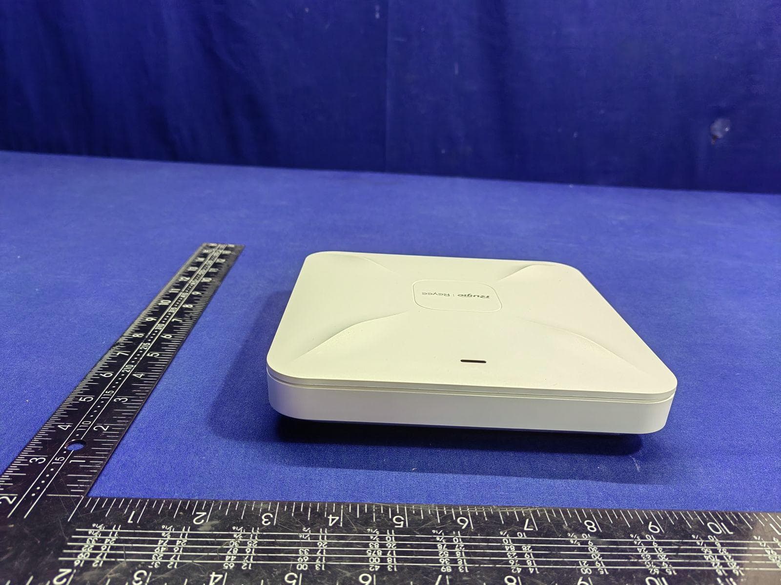 Wireless Access Point - FCC ID 2AX5J-RAP2200EV2 - Ruijie Networks Co., Ltd. (3)