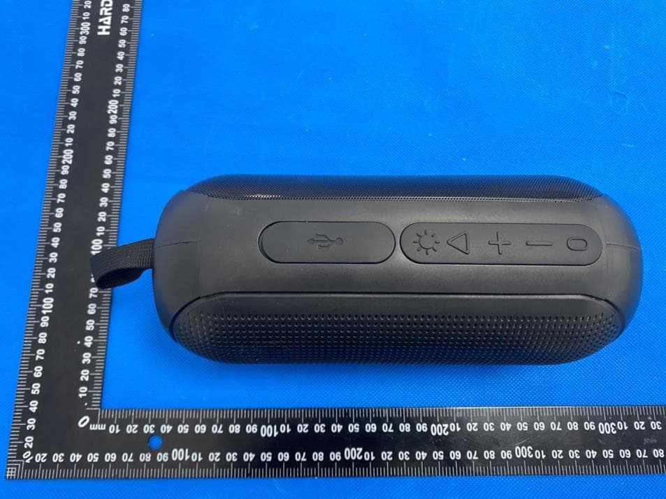 POWER-BOOM PORTABLE BLUETOOTH SPEAKER WITH LED LIGHTS - FCC ID 2AX7I-34691 - Shenzhen HaoYuan Technology Co.,ltd (4)