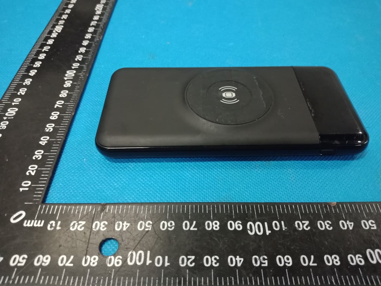 Wireless Power Bank - FCC ID 2AX87-H100BWA - Shenzhen usbangel Technology Limited (4)