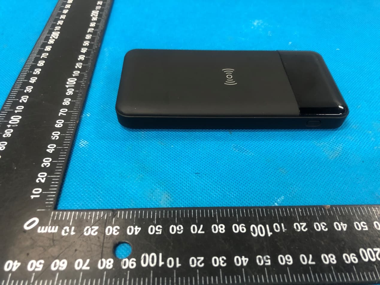 10000mAh Power Bank Ultimate with Wireless Charger - FCC ID 2AX87-US100BW - Shenzhen usbangel Technology Limited (3)