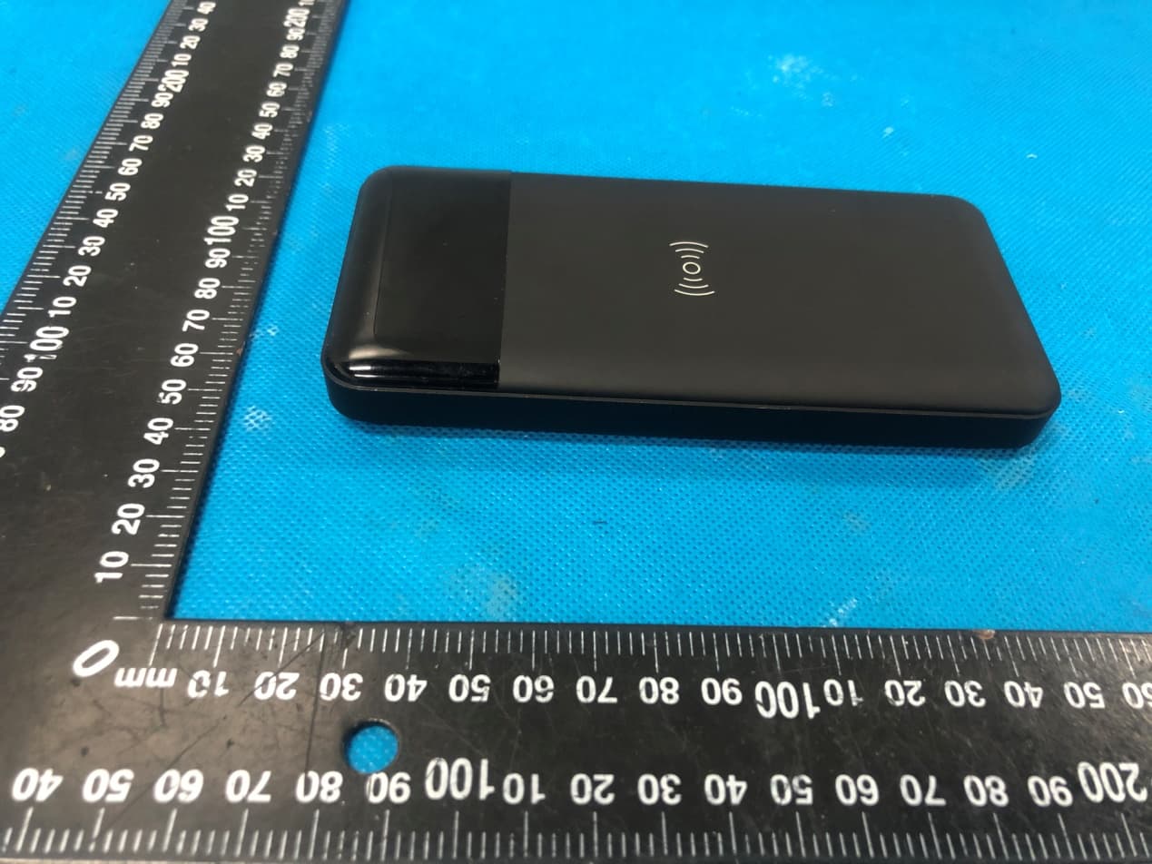 10000mAh Power Bank Ultimate with Wireless Charger - FCC ID 2AX87-US100BW - Shenzhen usbangel Technology Limited (4)