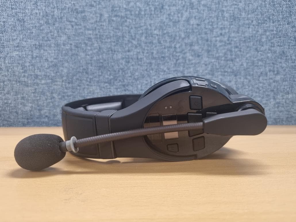 900MHz Wireless Headset - FCC ID 2AX9C-00005220 - CoachComm LLC (4)