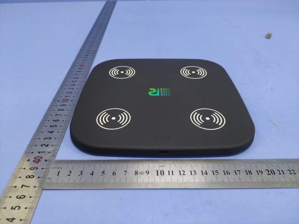 Wireless pad - FCC ID 2AX9S-RCWPA - Molonlave group LLC (4)