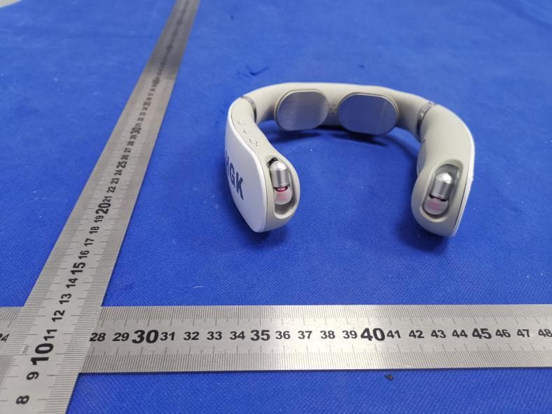 Bluetooth headphone neck massager - FCC ID 2AXA2-H58 - Guangzhou Chuangwei Electronic Technology Co. , Ltd. (3)