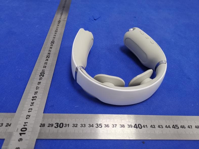 Bluetooth headphone neck massager - FCC ID 2AXA2-H58 - Guangzhou Chuangwei Electronic Technology Co. , Ltd. (5)