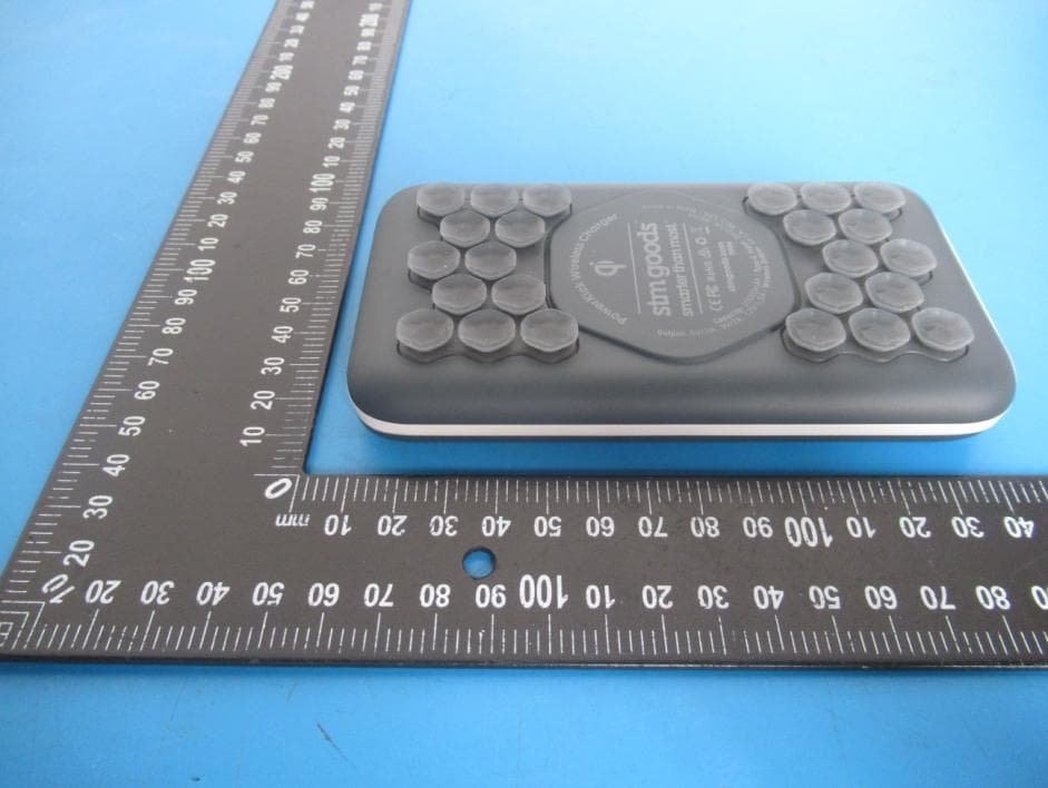 Powerkick Wireless Charger - FCC ID 2AXA3-POWERKICK - STM Bags LLC (2)