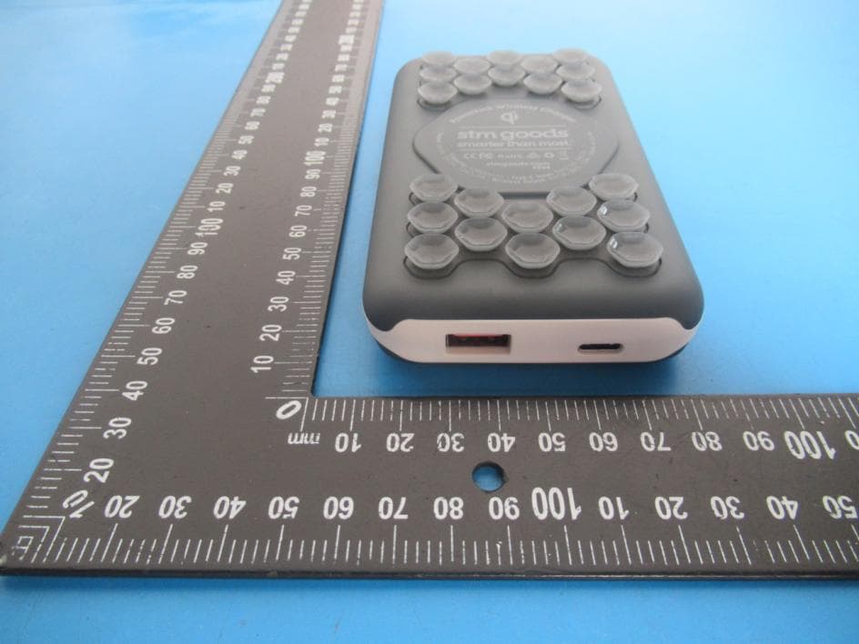 Powerkick Wireless Charger - FCC ID 2AXA3-POWERKICK - STM Bags LLC (4)