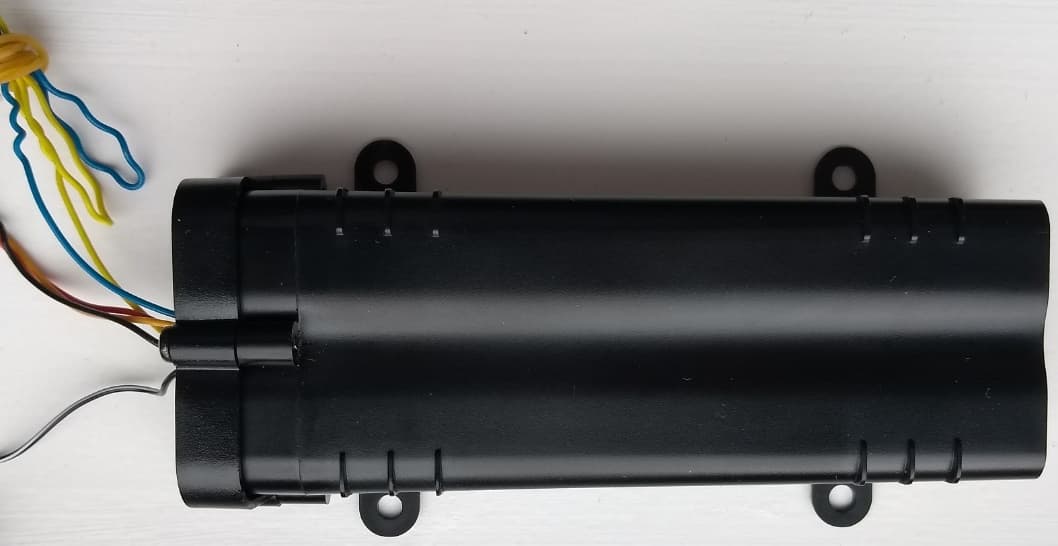Stolen vehicle recovery product - FCC ID 2AXBF-VLU6M32207-01 - Redtail Telematics Limited (2)