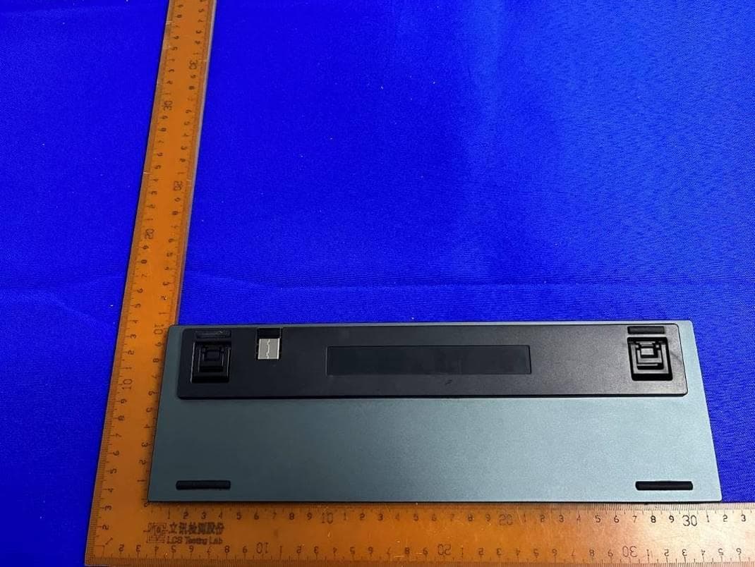 The third mock examination mechanical keyboard - FCC ID 2AXCA-TGK200 - Zhuhai Hoksi Technology CO.,LTD (2)