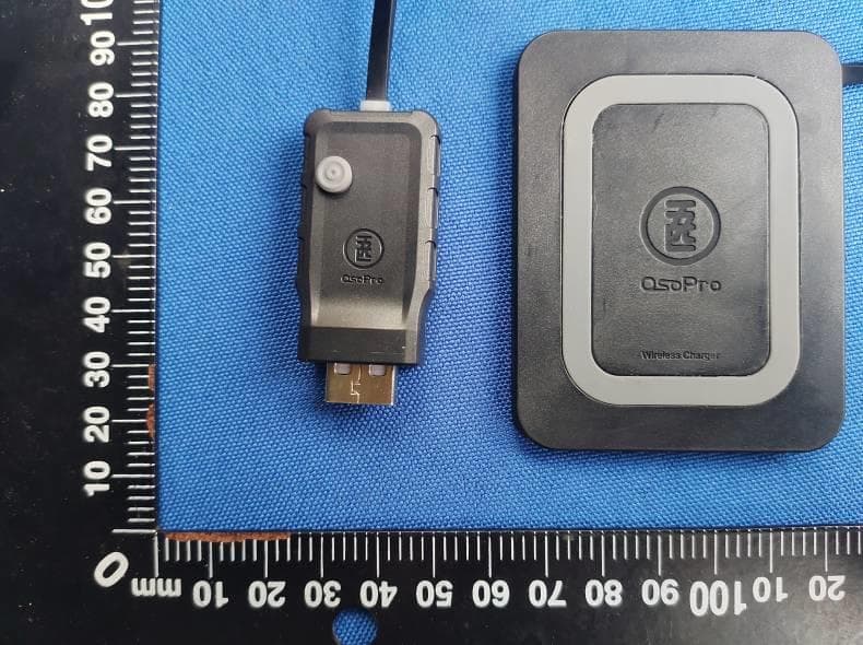 Wireless Charger - FCC ID 2AXCE-WIC501 - Chengdu Wupi Technology Co, Ltd. (2)