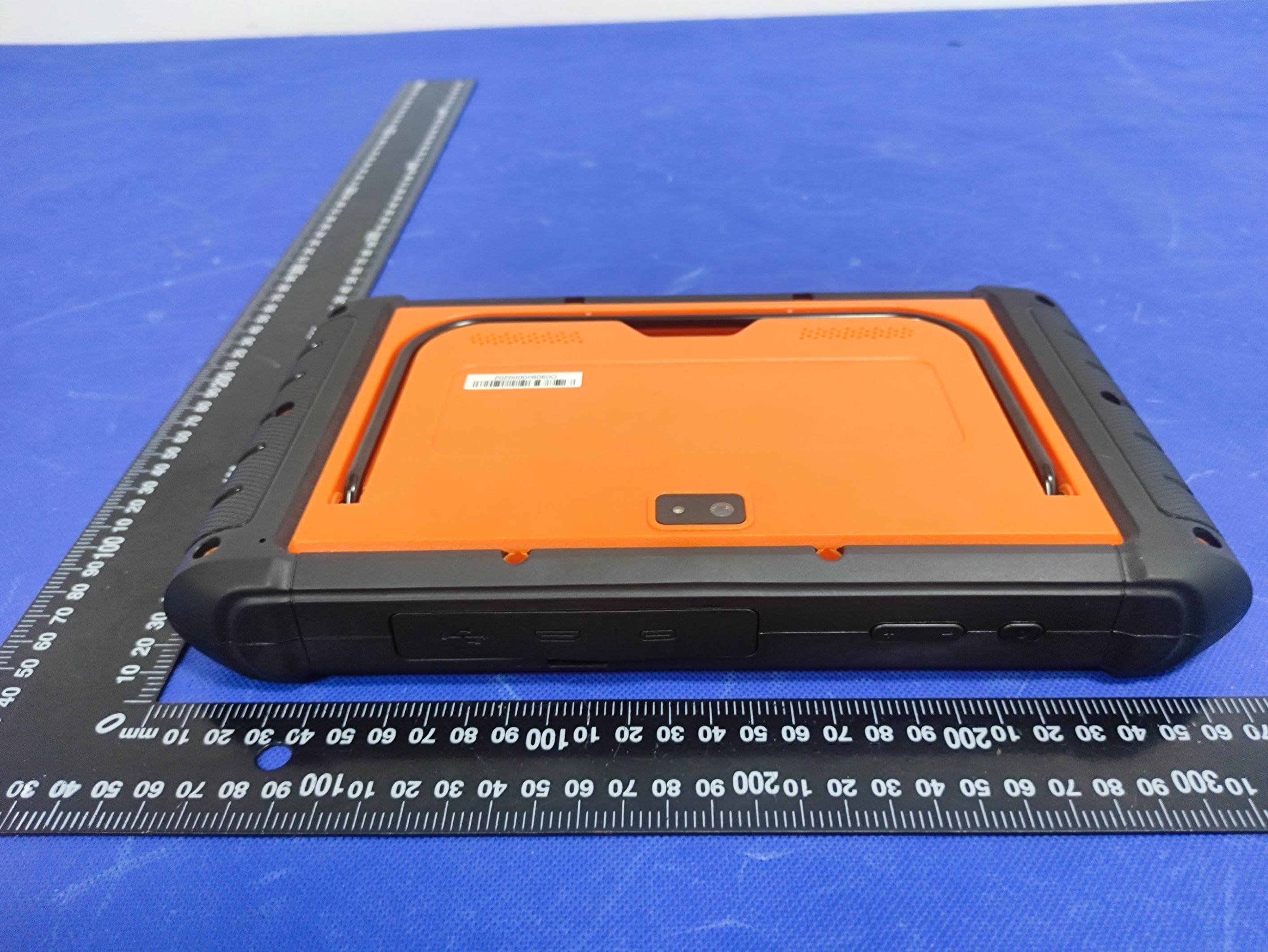 AUTOMOTIVE DIAGNOSTIC PLATFORM - FCC ID 2AXCX-8BT1022 - Shenzhen Foxwell Technology Co., Ltd (4)