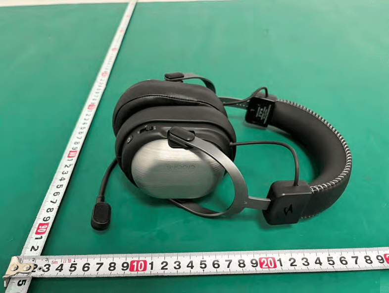 Wireless Headphone - FCC ID 2AXCY-T10WIRELESS - Dongguan Desheng Industrial Co., Ltd (3)