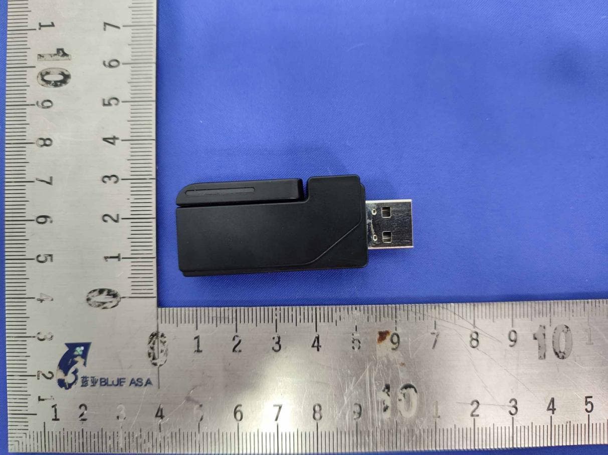 Dongle - FCC ID 2AXCY-T7DONGLE - Dongguan Desheng Industrial Co., Ltd (2)