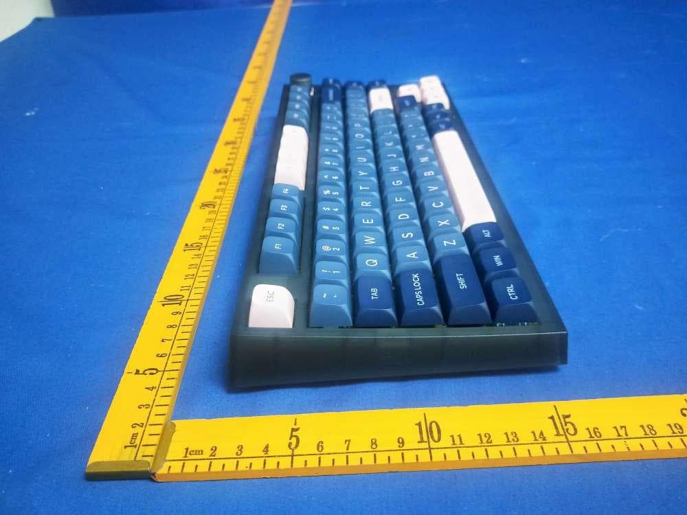USB+Bluetooth+2.4G 3 mode Keyboard - FCC ID 2AXE4-GK75S - Dongguan Jizhi Electronic Technology Co., Ltd (3)