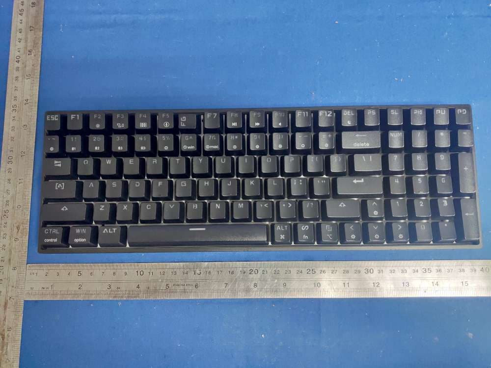 USB+Bluetooth 2 mode Keyboard - FCC ID 2AXE4-GK96S - Dongguan Jizhi Electronic Technology Co., Ltd (2)