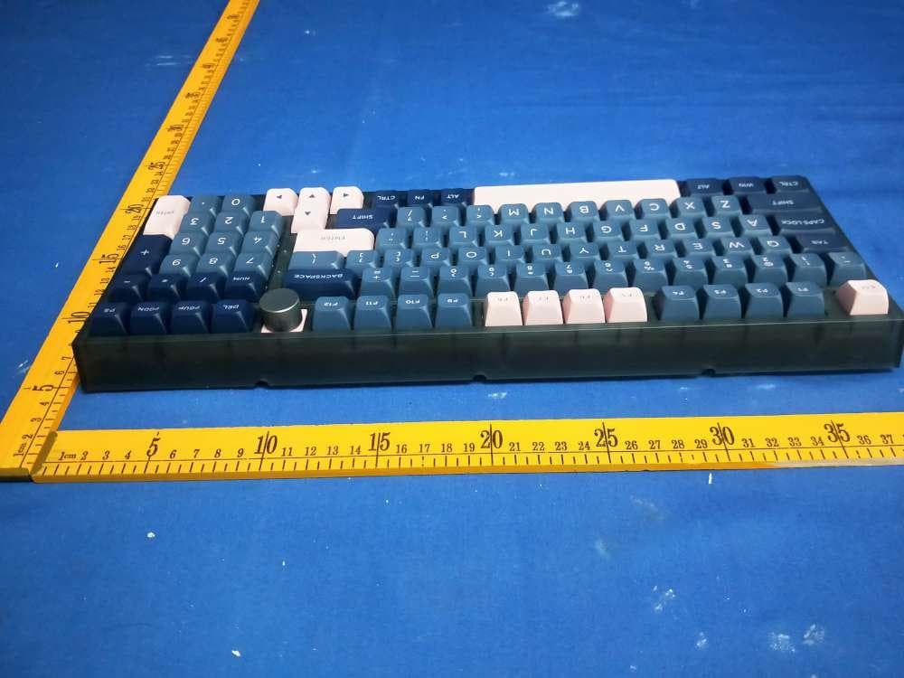 USB+Bluetooth+2.4G 3 mode Keyboard - FCC ID 2AXE4-GK980S - Dongguan Jizhi Electronic Technology Co., Ltd (3)