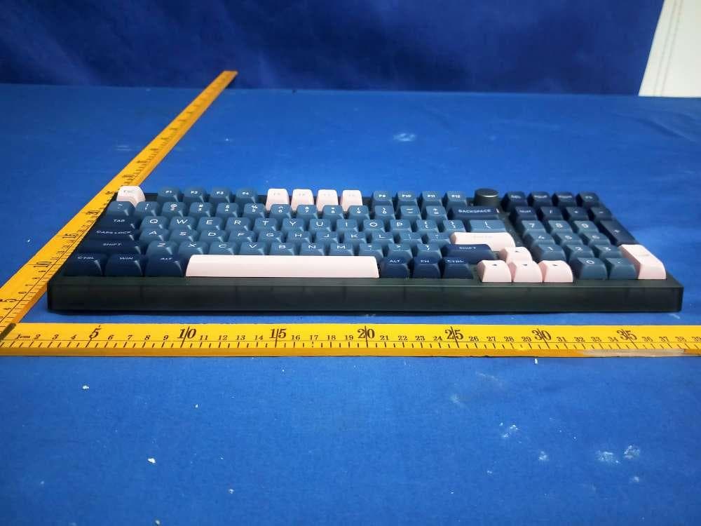 USB+Bluetooth+2.4G 3 mode Keyboard - FCC ID 2AXE4-GK980S - Dongguan Jizhi Electronic Technology Co., Ltd (4)