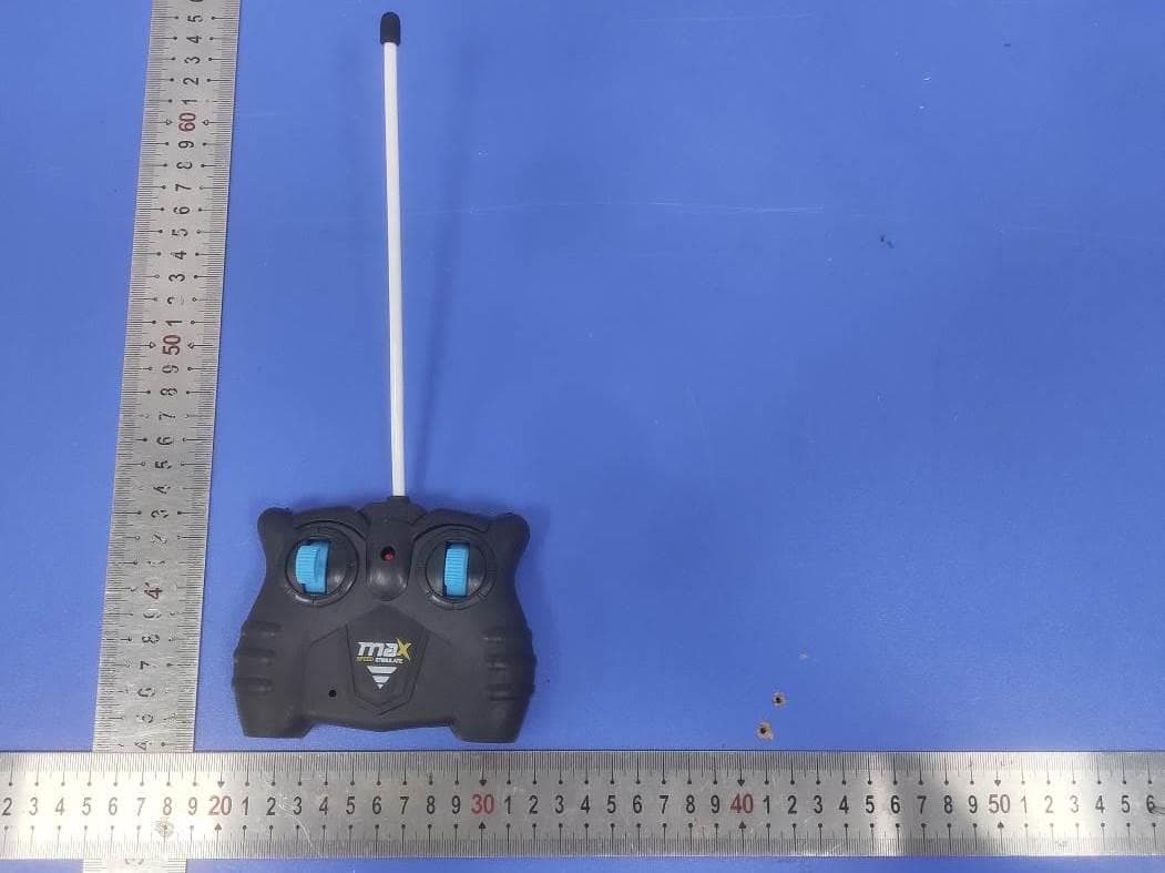 REMOTE CONTROL STUNT CAR - FCC ID 2AXF7-9810 - SHAN TOU CHENGHAI HAIZHI SEN TOYS FACTORY