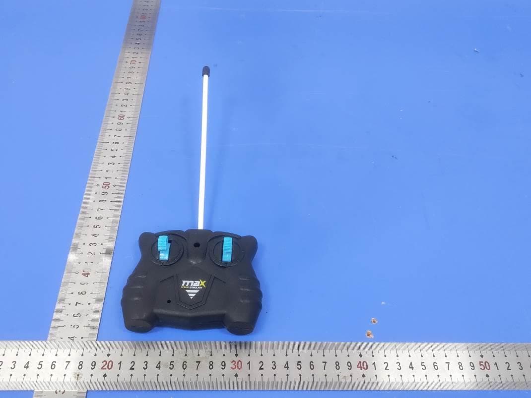 REMOTE CONTROL STUNT CAR - FCC ID 2AXF7-9810 - SHAN TOU CHENGHAI HAIZHI SEN TOYS FACTORY (2)
