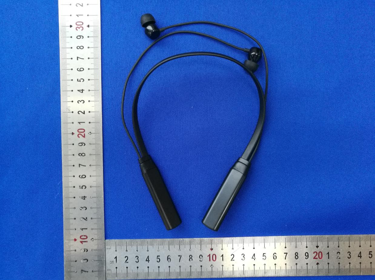 HumanCharger Wireless Headset - FCC ID 2AXGC-513620 - Valkee Ltd (2)