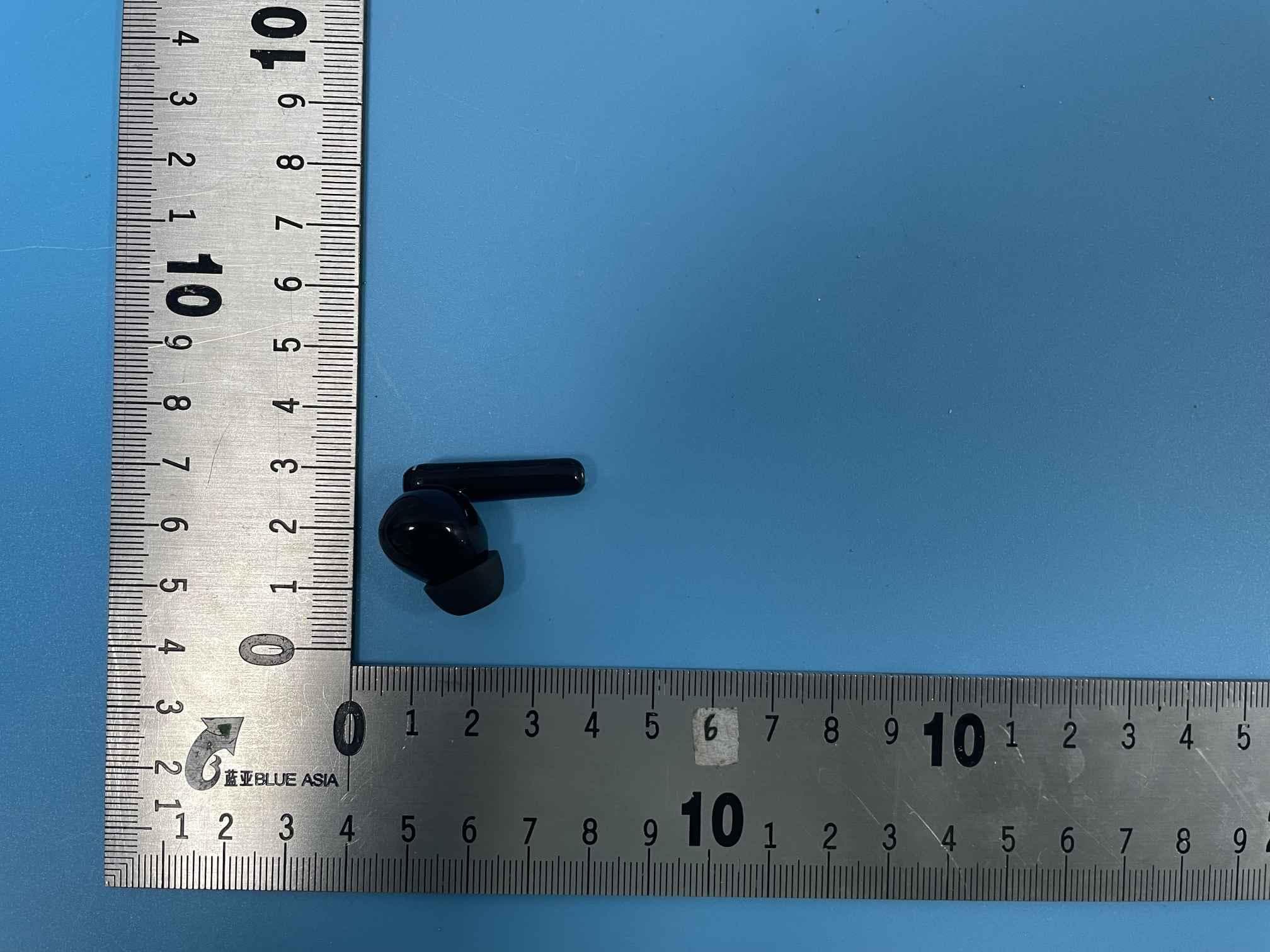 True wireless earbuds - FCC ID 2AXI9-IT107 - Shenzhen RB-LINK Intelligent Technology Co., Ltd (5)
