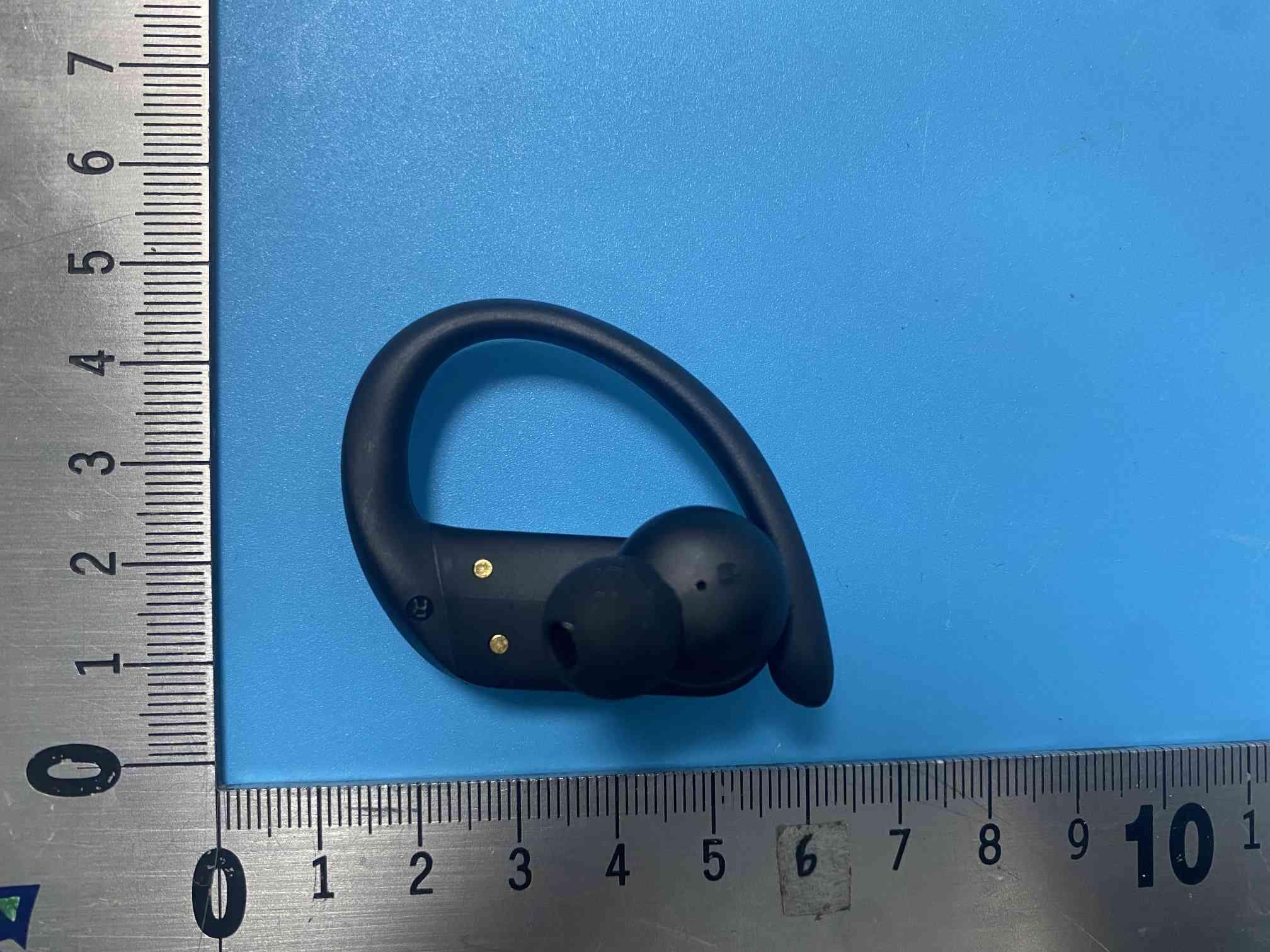 True wireless earbuds - FCC ID 2AXI9A21 - Shenzhen RB-LINK Intelligent Technology Co., Ltd