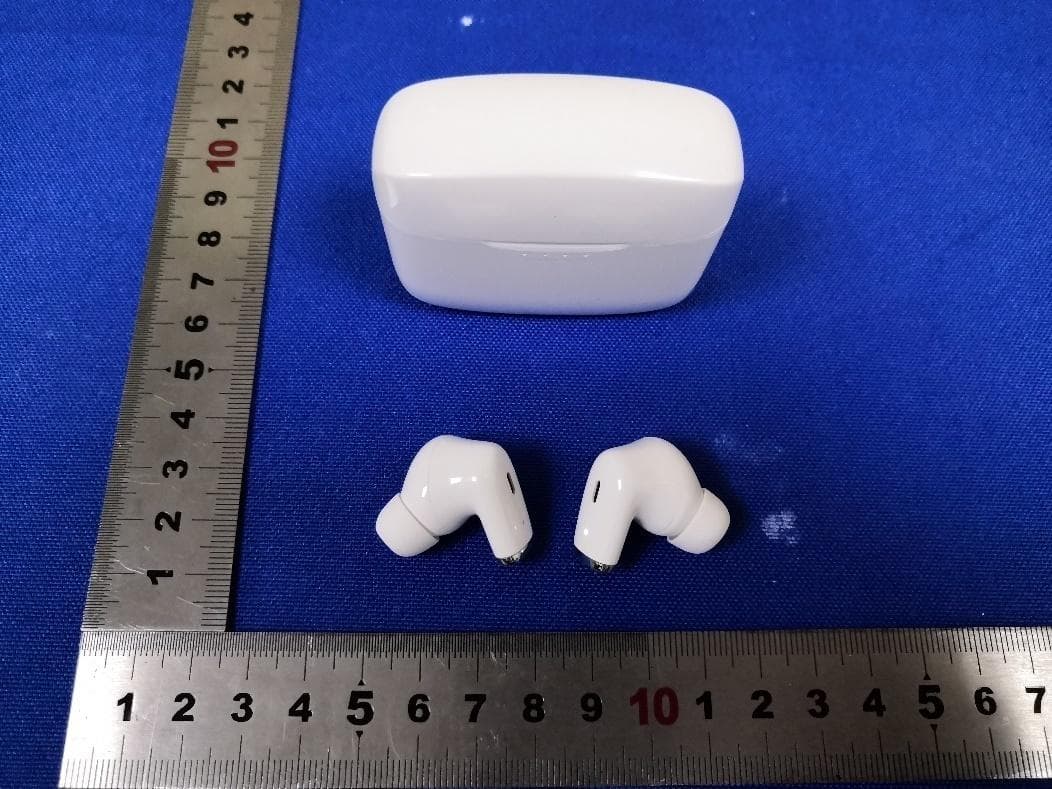True wireless earbud - FCC ID 2AXI9IT100 - Shenzhen RB-LINK Intelligent Technology Co., Ltd