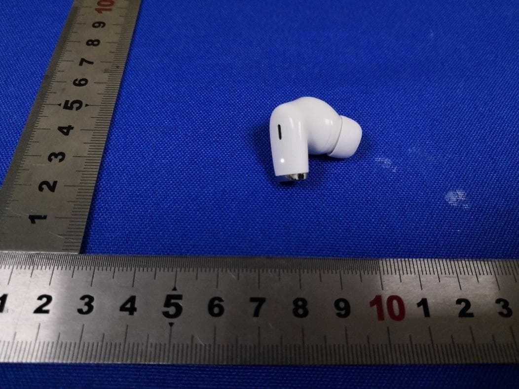 True wireless earbud - FCC ID 2AXI9IT100 - Shenzhen RB-LINK Intelligent Technology Co., Ltd (3)