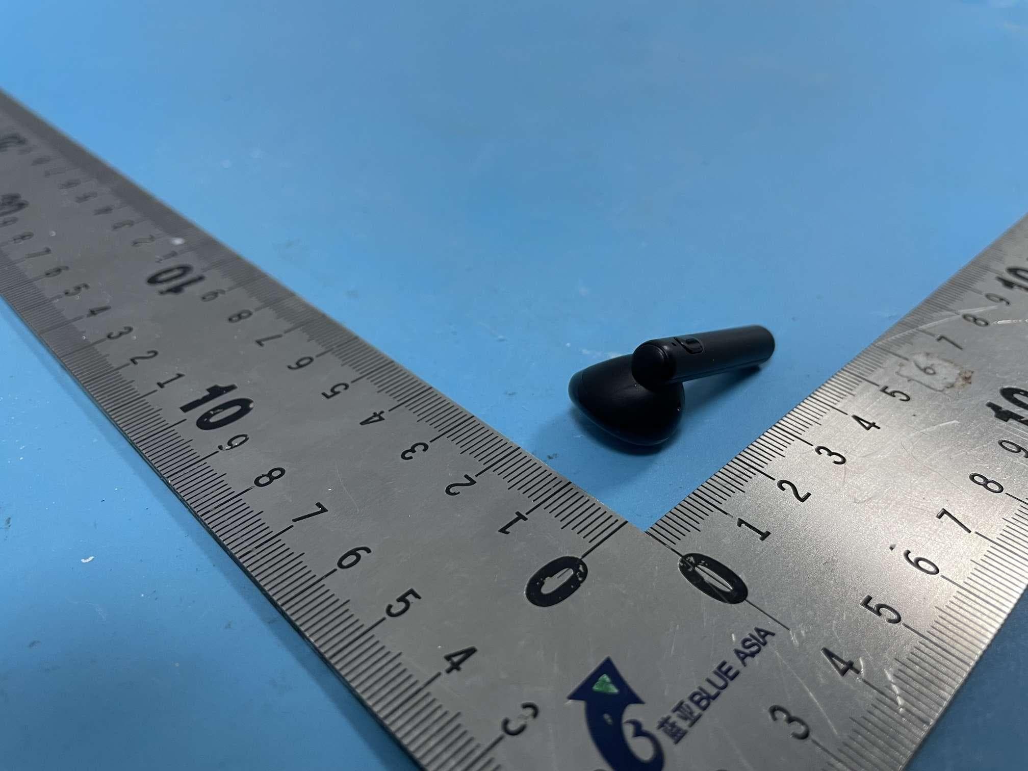 True wireless earbuds - FCC ID 2AXI9S18 - Shenzhen RB-LINK Intelligent Technology Co., Ltd (5)