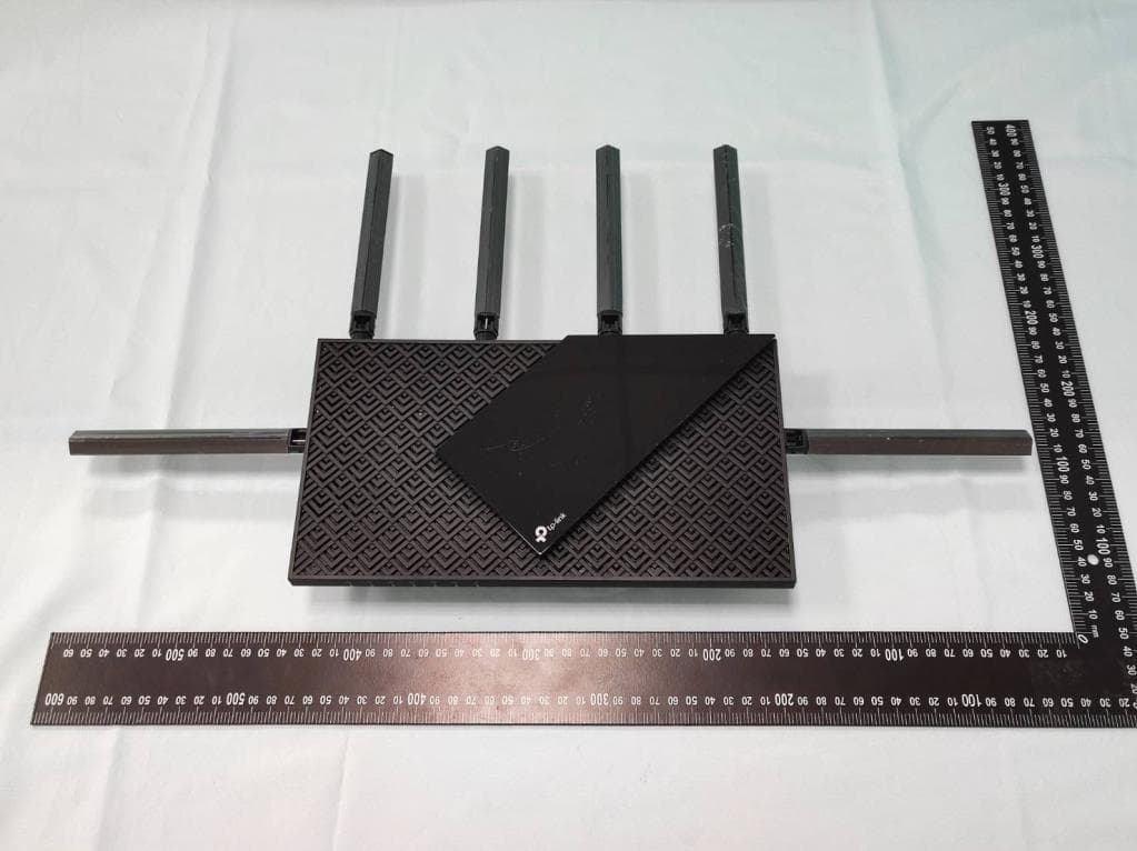 AX5400 Multi-Gigabit Wi-Fi 6 Router - FCC ID 2AXJ4AX72PRO - TP-Link Corporation Limited (4)