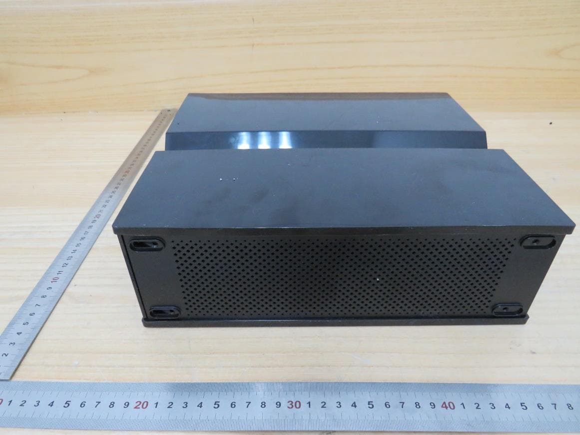 BE19000 Tri-Band Wi-Fi 7 Router - FCC ID 2AXJ4BE800 - TP-Link Corporation Limited (4)