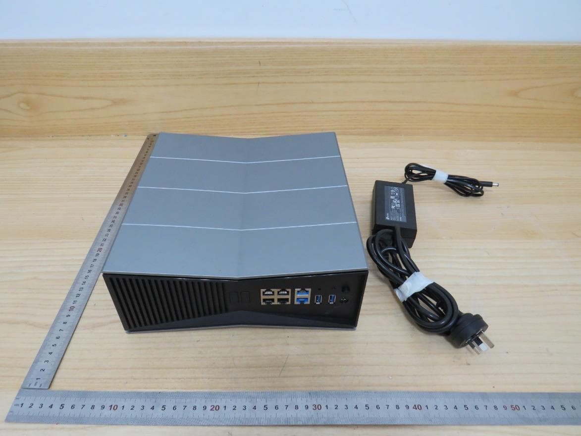 BE19000 Tri-Band Wi-Fi 7 Router - FCC ID 2AXJ4BE805 - TP-Link Corporation Limited (5)