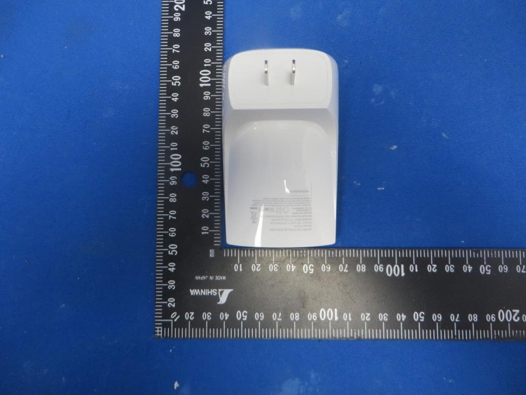 AC750 Wi-Fi Range Extender - FCC ID 2AXJ4RE200V5 - TP-Link Corporation Limited (5)