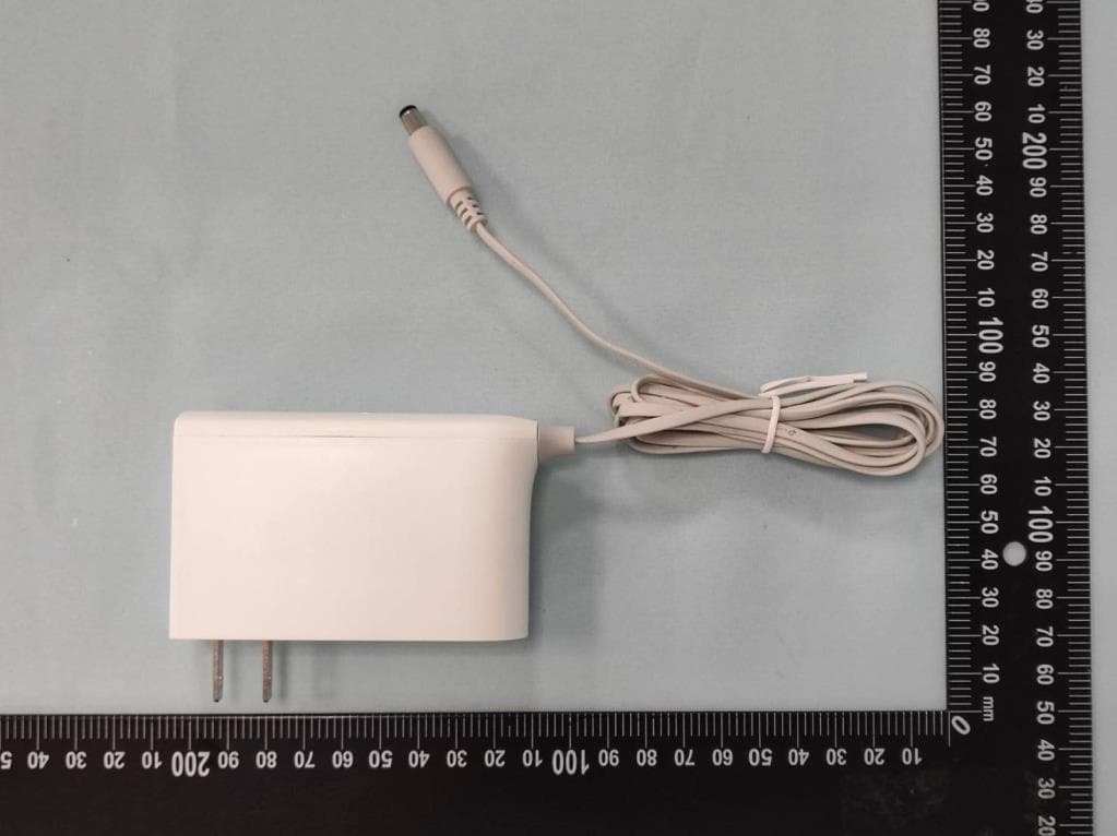 AXE5400 Whole Home Mesh Wi-Fi 6E System - FCC ID 2AXJ4XE75V2 - TP-Link Corporation Limited (2)