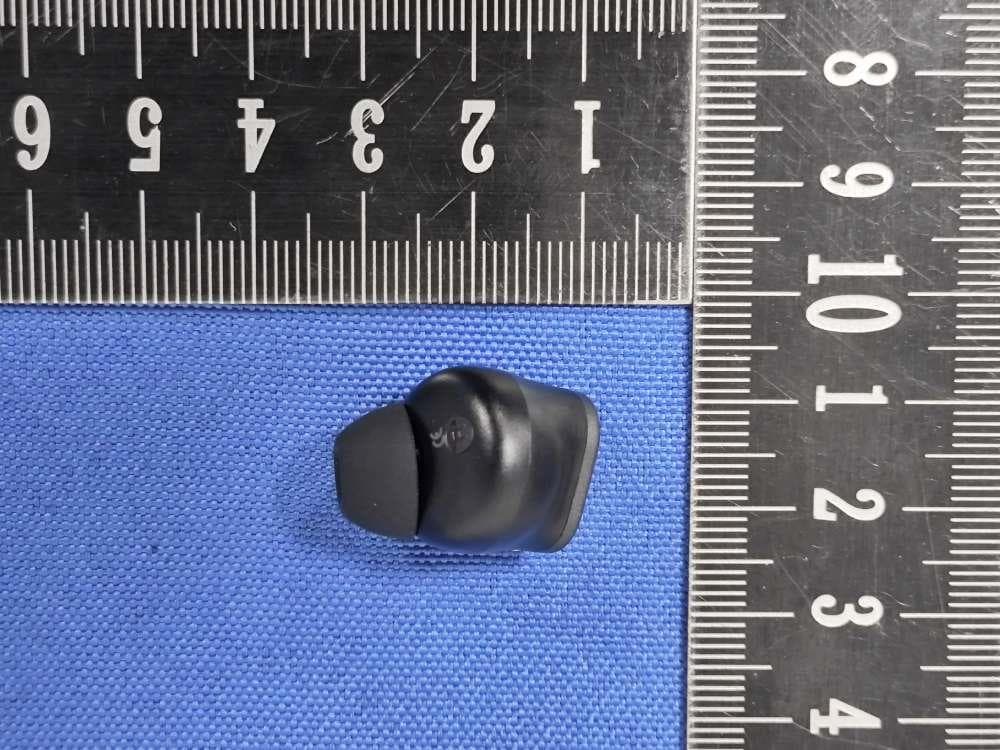 Bluetooth Wireless Earphone - FCC ID 2AXJ7-SOLO1-R - MIXX LIMITED