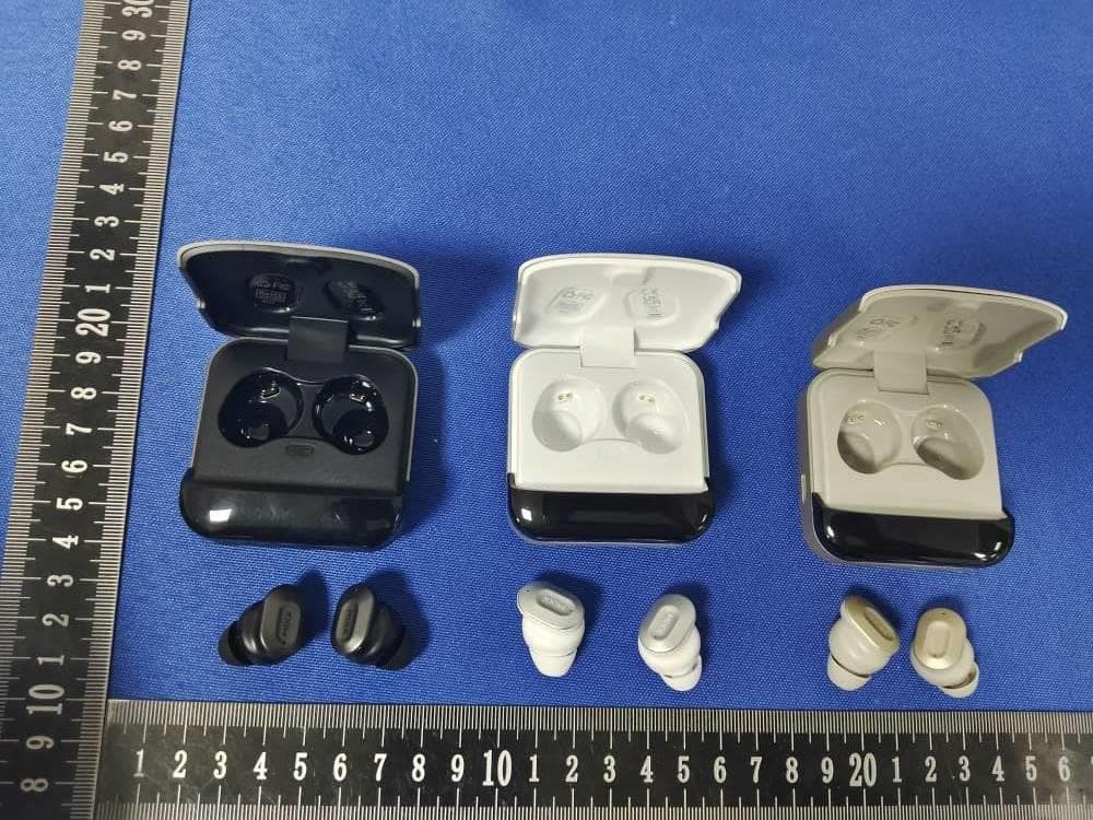 Bluetooth Wireless Earphone - FCC ID 2AXJ7-ULTRADOTS - MIXX LIMITED
