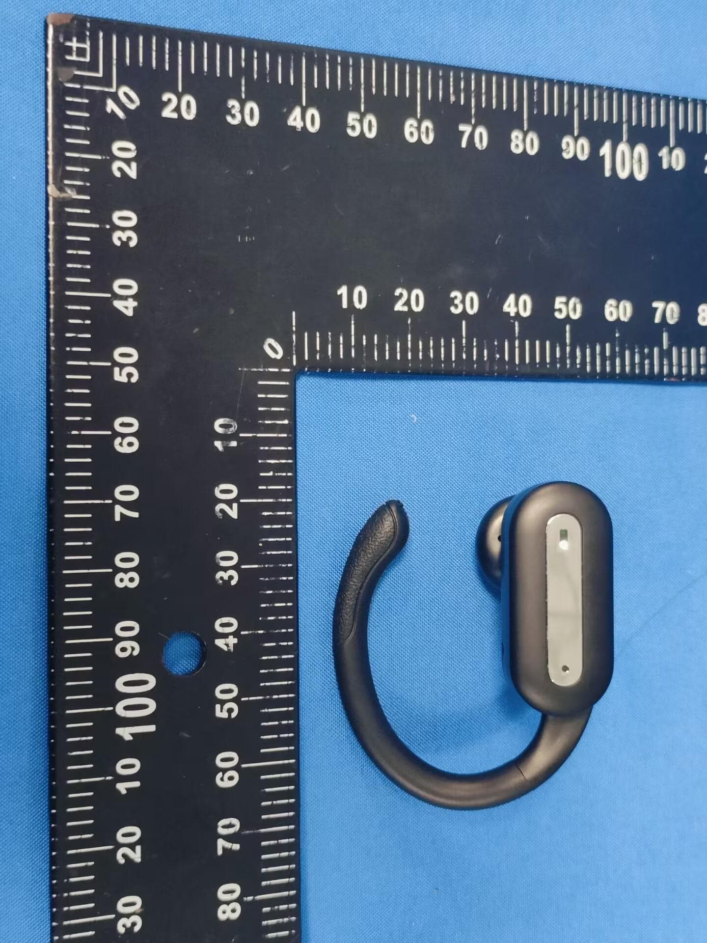 Bluetooth Headset - FCC ID 2AXK8-SP36 - Dongguan Baolifeng Electronic Technology Co., Ltd (2)