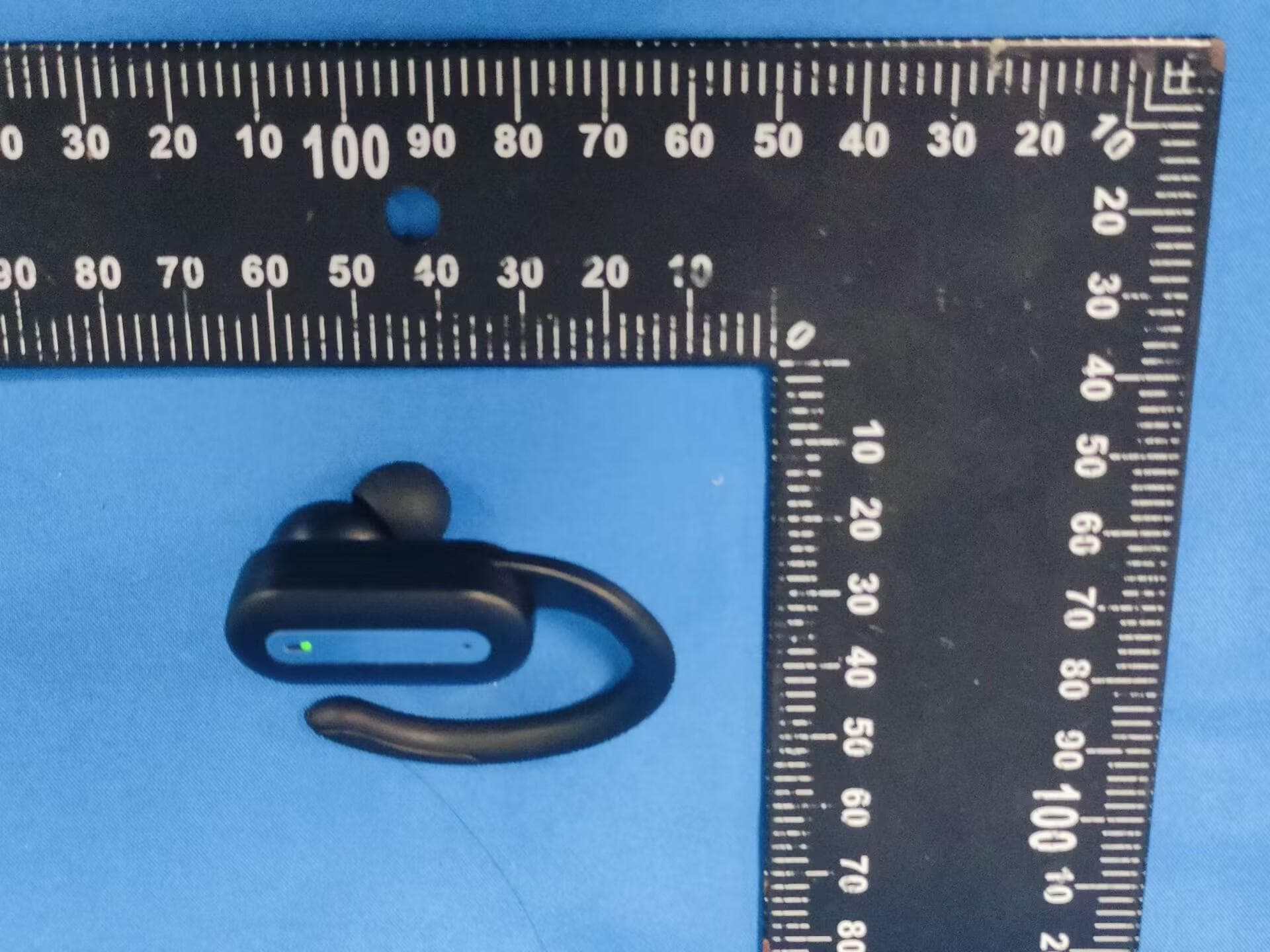 Bluetooth Headset - FCC ID 2AXK8-SP36 - Dongguan Baolifeng Electronic Technology Co., Ltd (4)