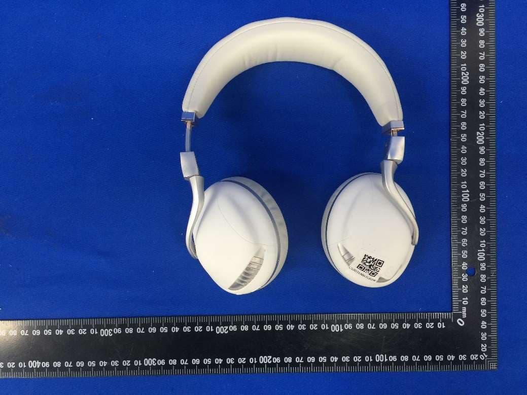 IRIS FLOW Headphones - FCC ID 2AXKC-TGR101 - IRIS Audio Engineering Limited (3)
