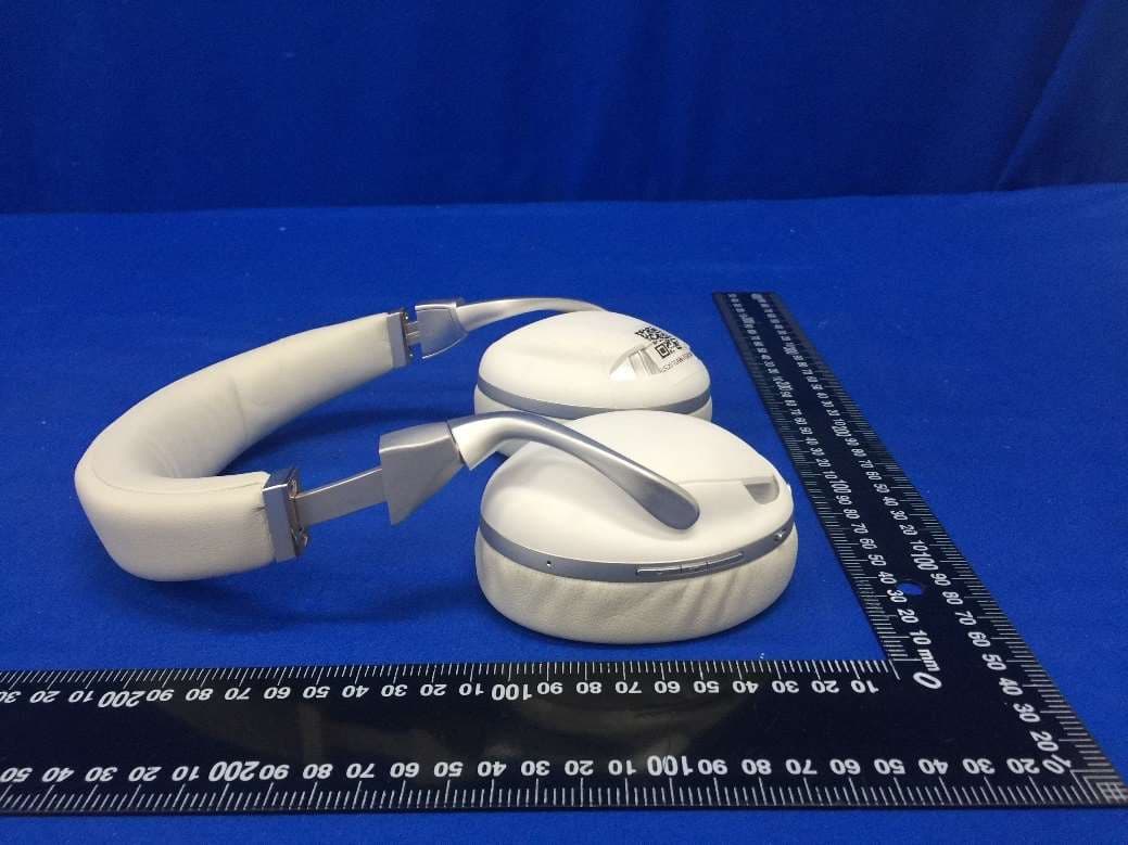 IRIS FLOW Headphones - FCC ID 2AXKC-TGR101 - IRIS Audio Engineering Limited (5)