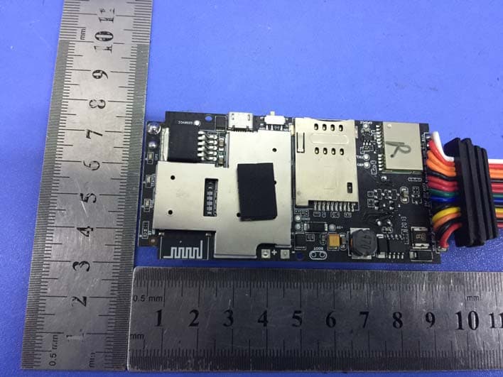 Beidou+GPS tracker - FCC ID 2AXKF-C003 - Shenzhen Xingmai Digital Co.,Ltd. (4)