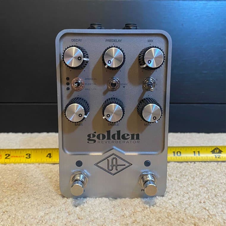 Guitar Effects Pedal - FCC ID 2AXKQ2029 - Universal Audio (2)