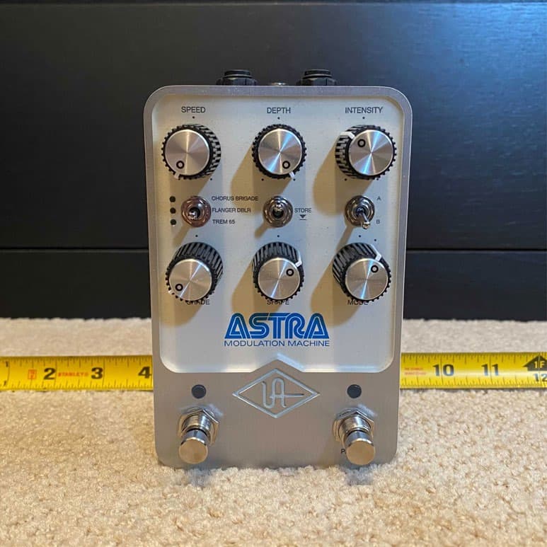 Guitar Effects Pedal - FCC ID 2AXKQ2029 - Universal Audio