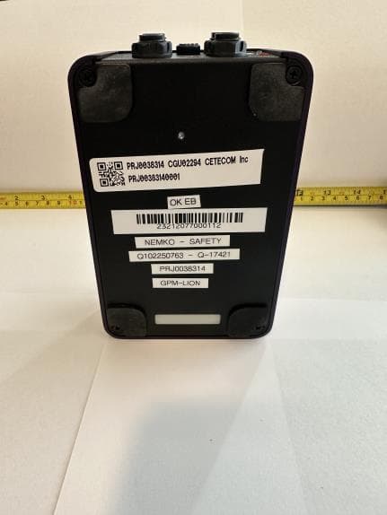 Guitar Effects Pedal - FCC ID 2AXKQ2077 - Universal Audio (2)