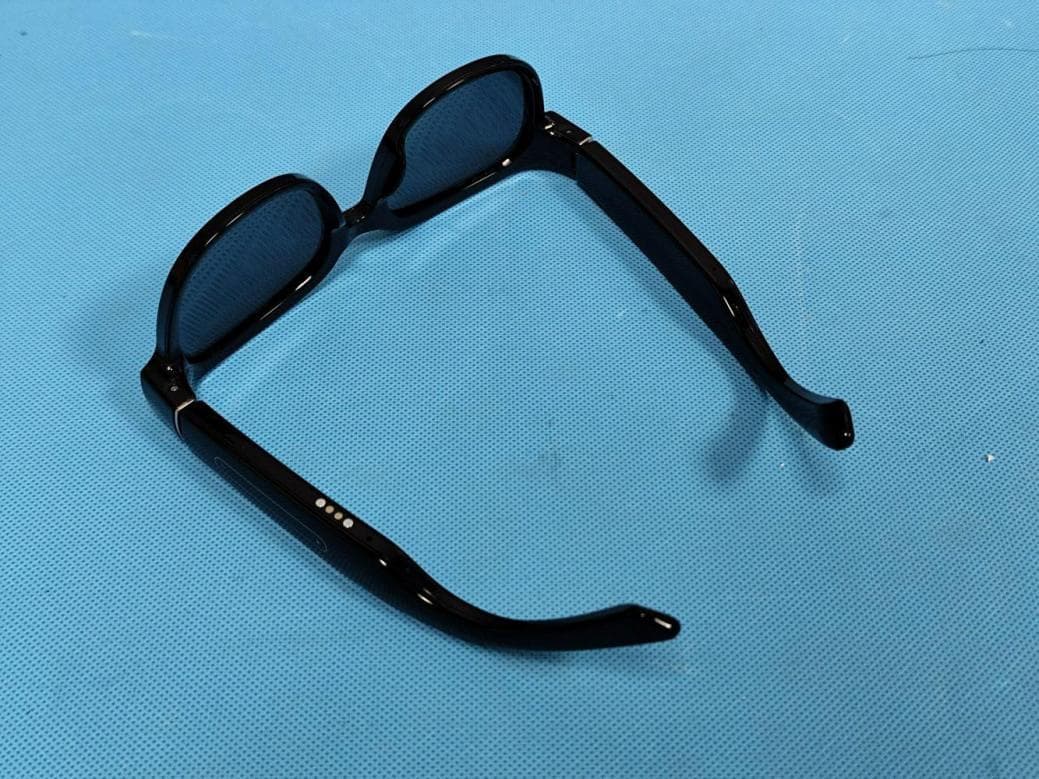 Smart Glasses - FCC ID 2AXKW-AG66 - SHENZHEN LINWEAR INNOVATION TECHNOLOGY CO.,LTD. (3)