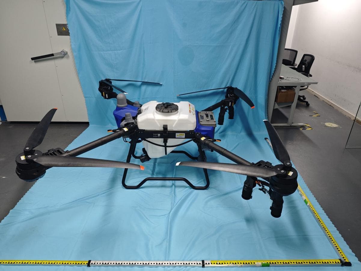 Agricultural Spraying Drone - FCC ID 2AXLB-EA-J150 - Suzhou EAVision Robotic Technologies Co., Ltd.